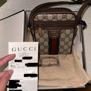 Gucci Cross body bag. Unisex
